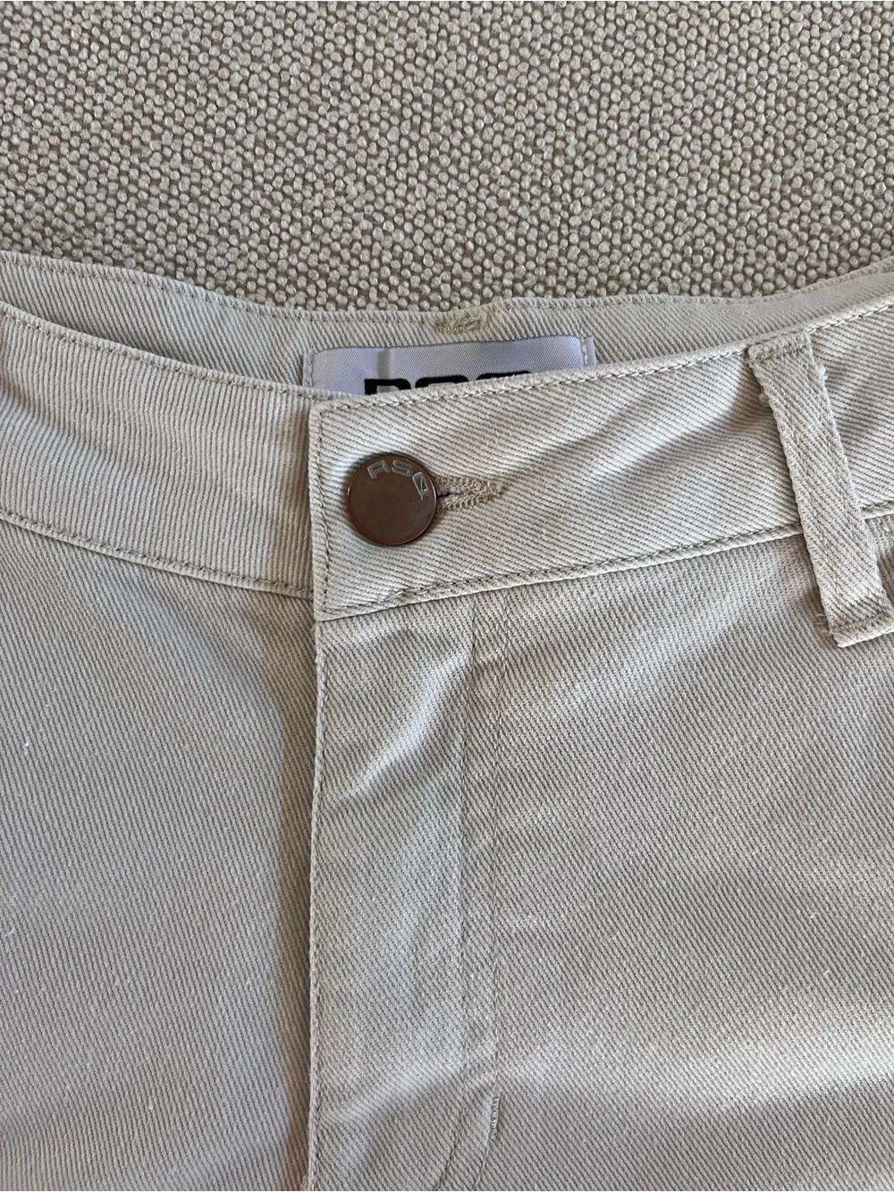 RSQ Cream Utility Cargo Shorts/Size 24 waist. Durable Cotton - Picture 4 of 12